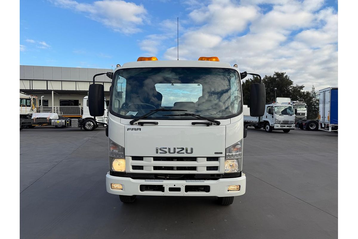 2009 Isuzu F Series FRR 500 PTO