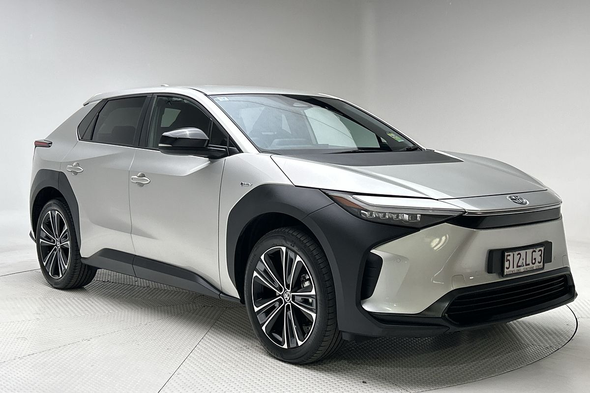 2024 Toyota bZ4X XEAM10R