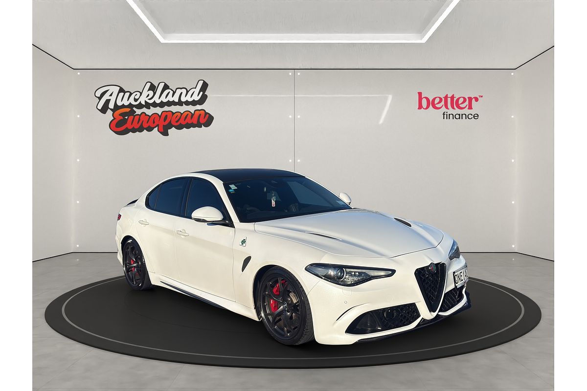 2018 Alfa Romeo Giulia 2.9P/8AT