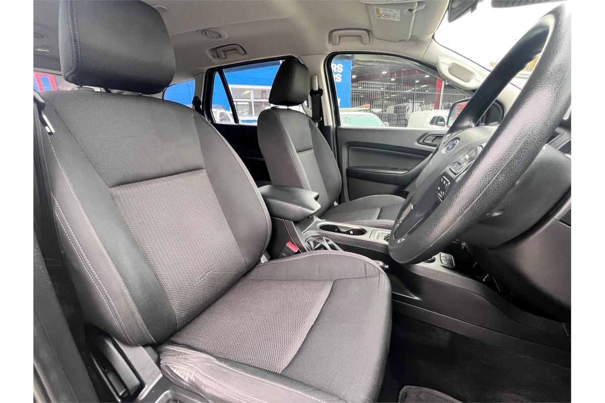 2022 Ford Everest Ambiente UA II 3.2L