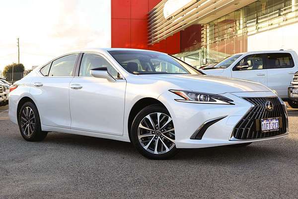 2024 Lexus ES ES250 Luxury AXZA10R
