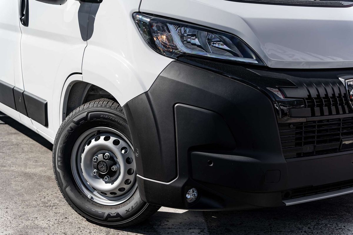 2025 Peugeot Boxer Pro X250 LWB Mid Roof