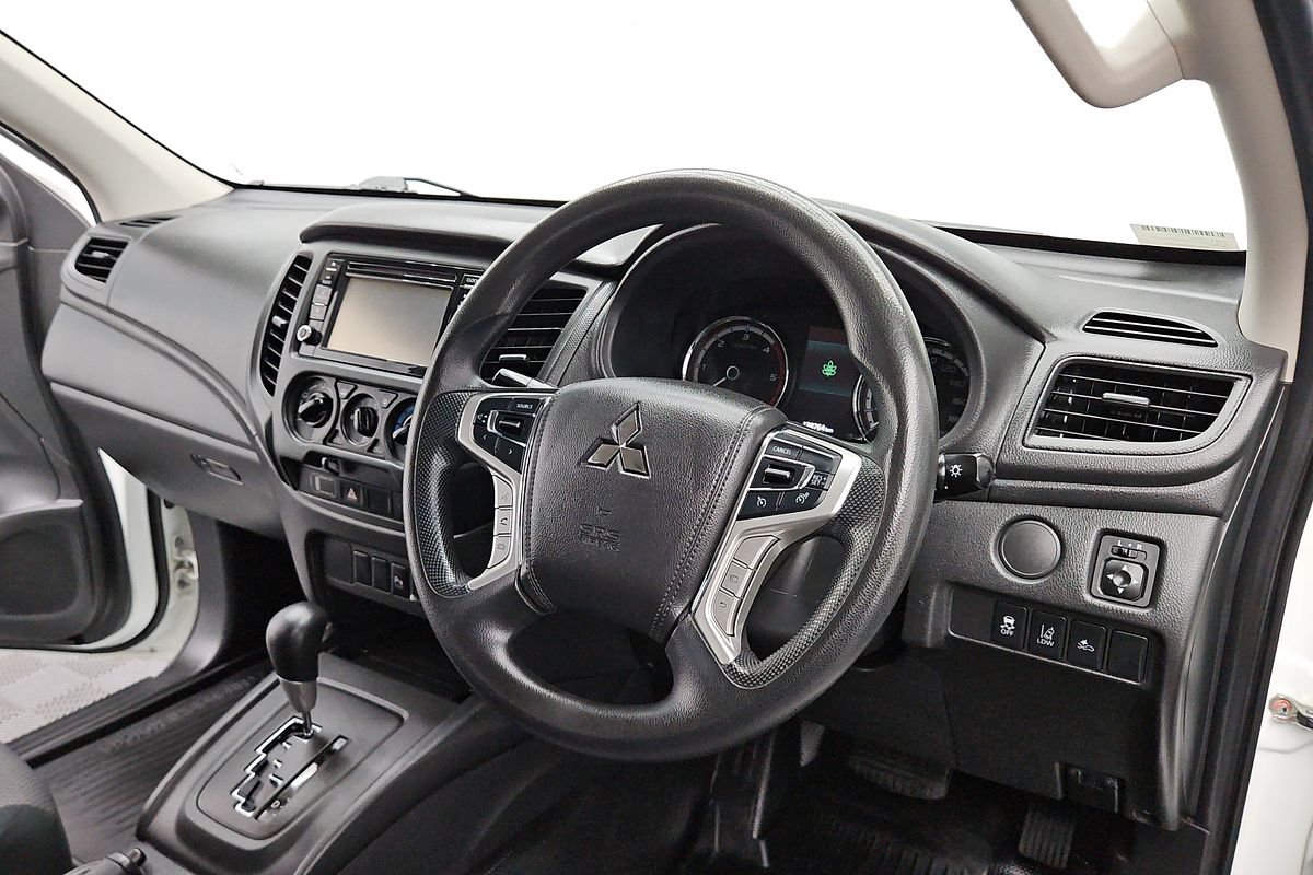 2022 Mitsubishi Triton GLX MR Rear Wheel Drive