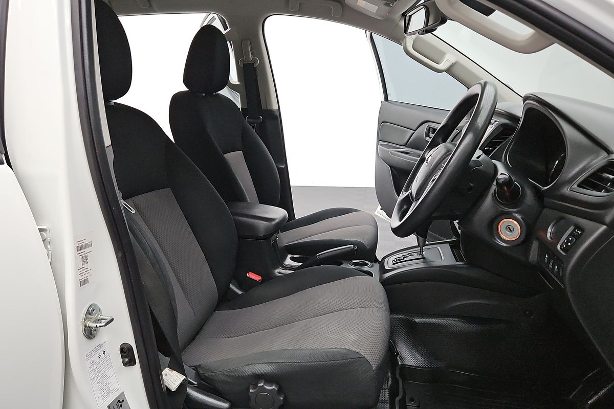 2022 Mitsubishi Triton GLX MR Rear Wheel Drive