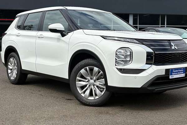 2026 Mitsubishi Outlander ES ZM