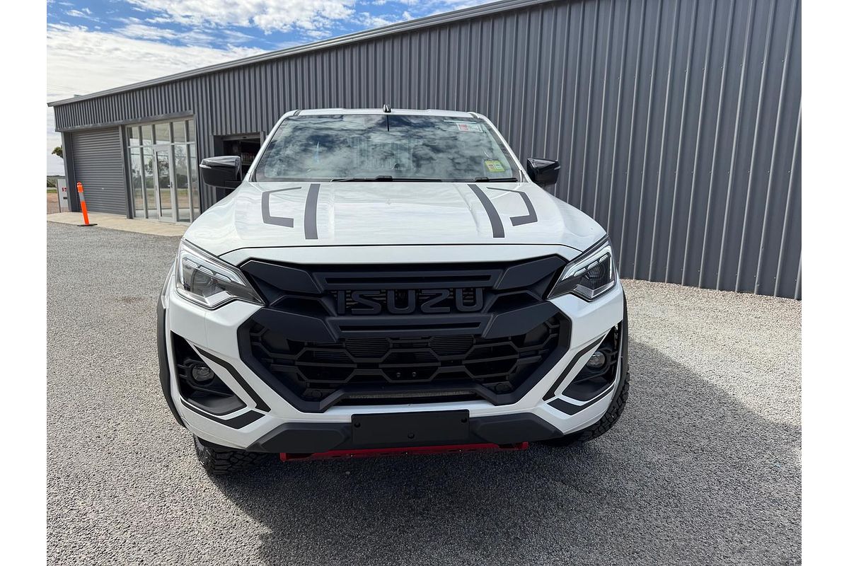 2026 Isuzu D-MAX BLADE 4X4