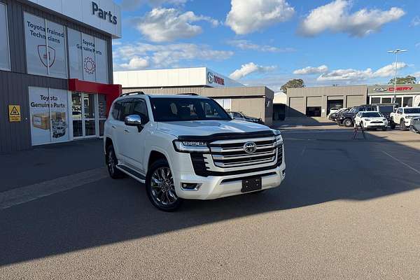 2023 Toyota Landcruiser Sahara ZX FJA300R