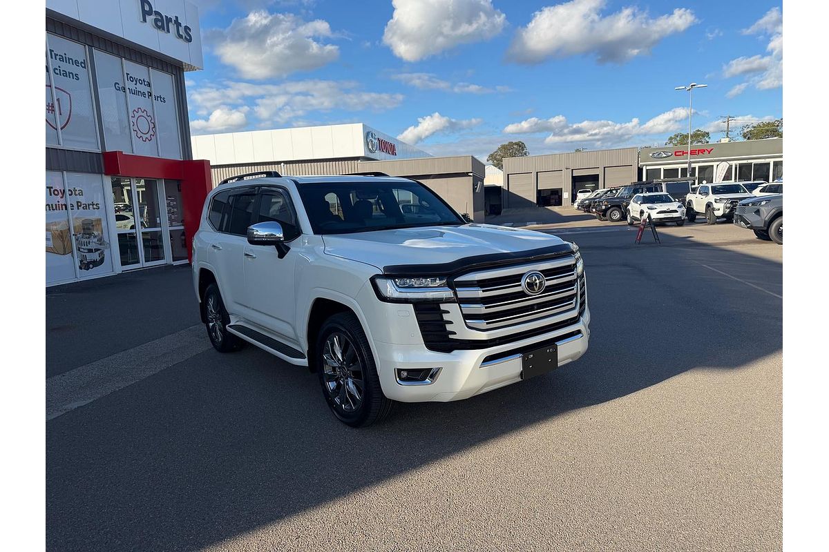 2023 Toyota Landcruiser Sahara ZX FJA300R