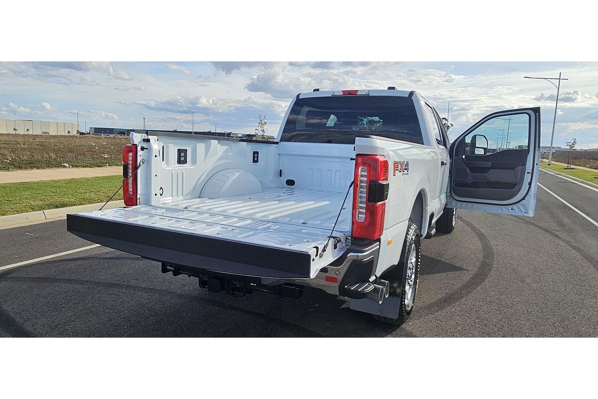 2024 Ford F250 XLT 4X4 image 15