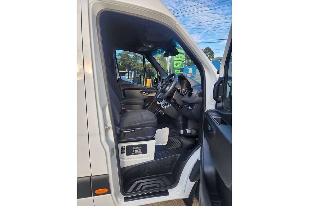 2019 Mercedes-Benz Sprinter 416CDI VS30 LWB High Roof image 9