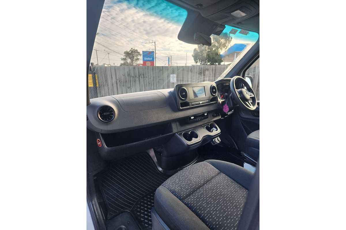 2019 Mercedes-Benz Sprinter 416CDI VS30 LWB High Roof image 18