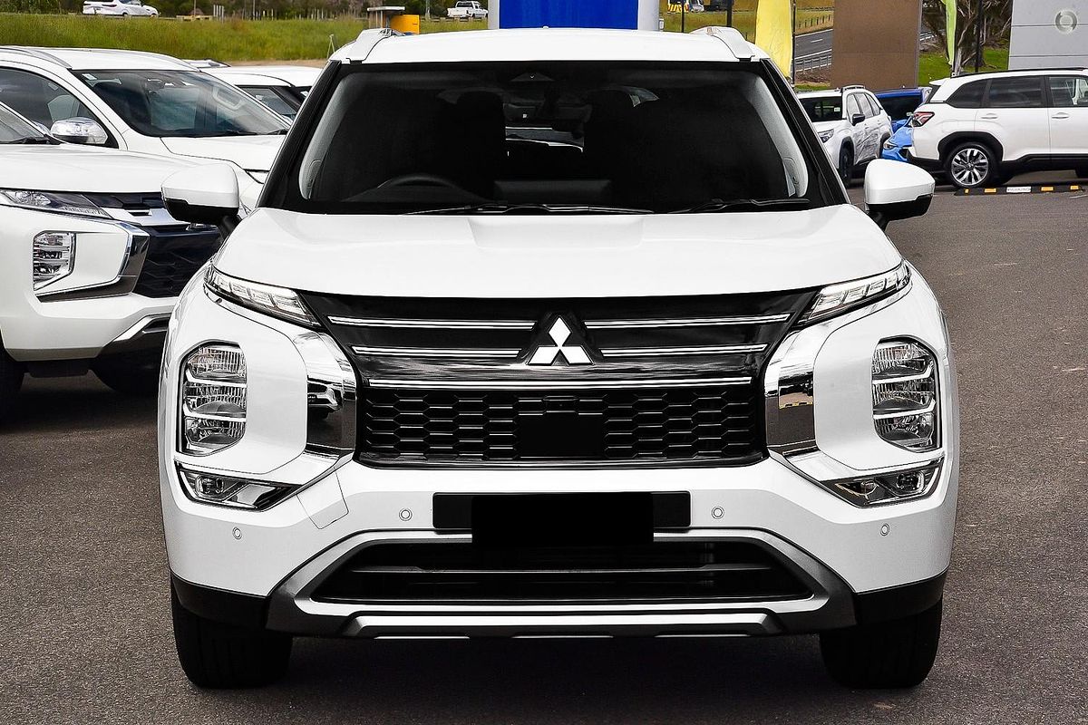 2025 Mitsubishi Outlander LS ZM