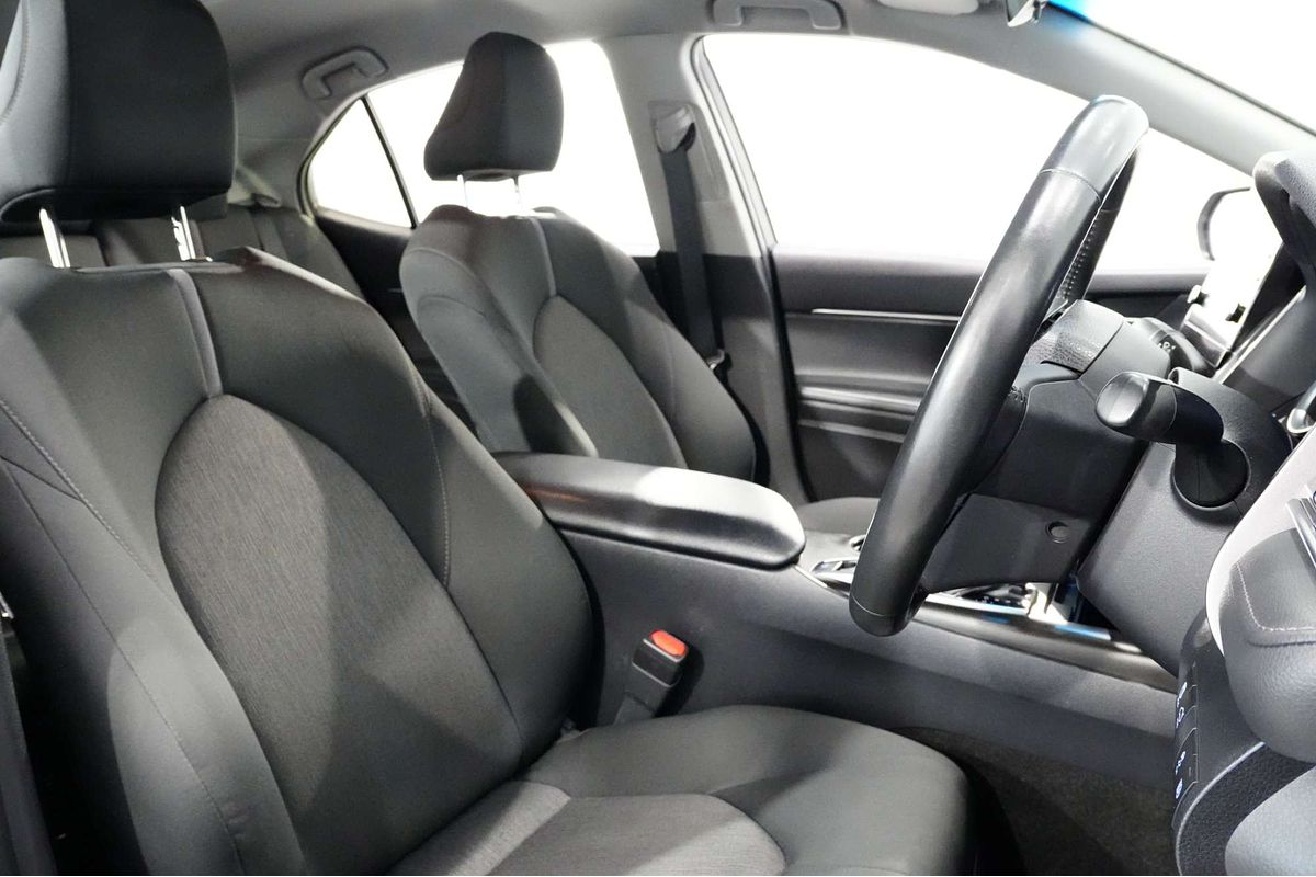 2022 Toyota Camry Ascent Sport AXVH70R