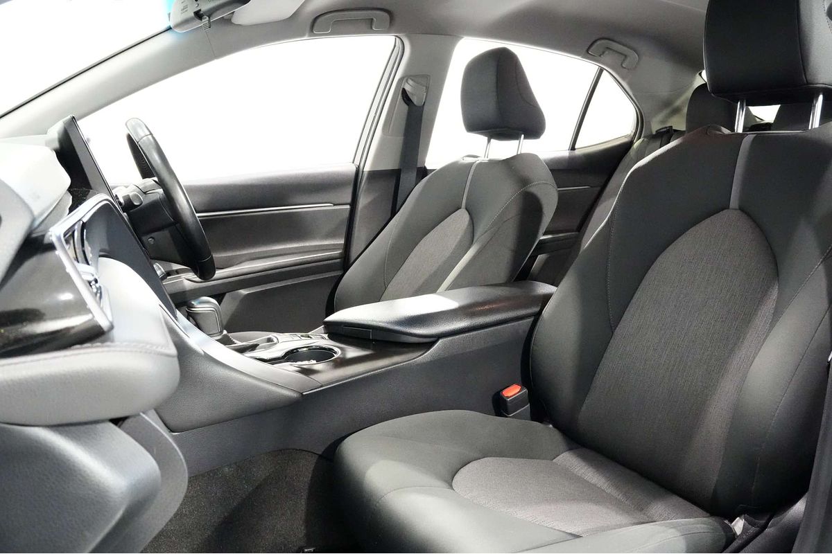 2022 Toyota Camry Ascent Sport AXVH70R