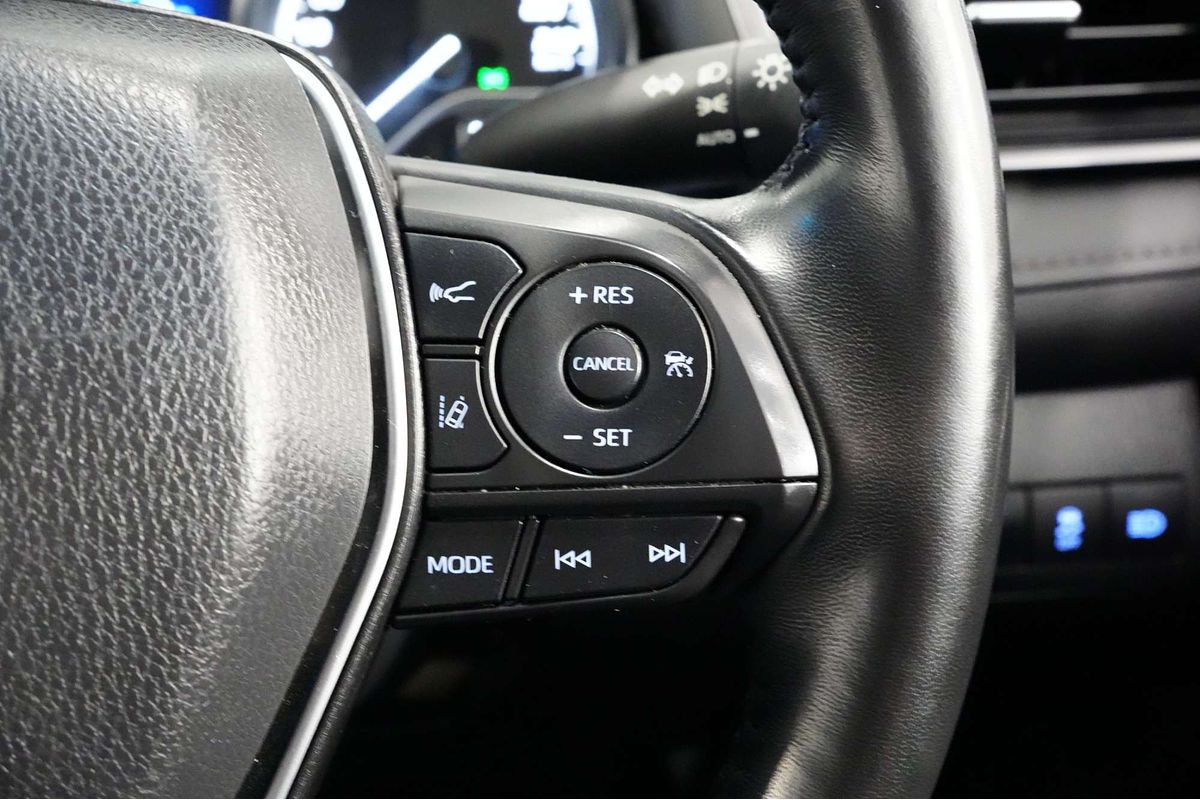 2022 Toyota Camry Ascent Sport AXVH70R
