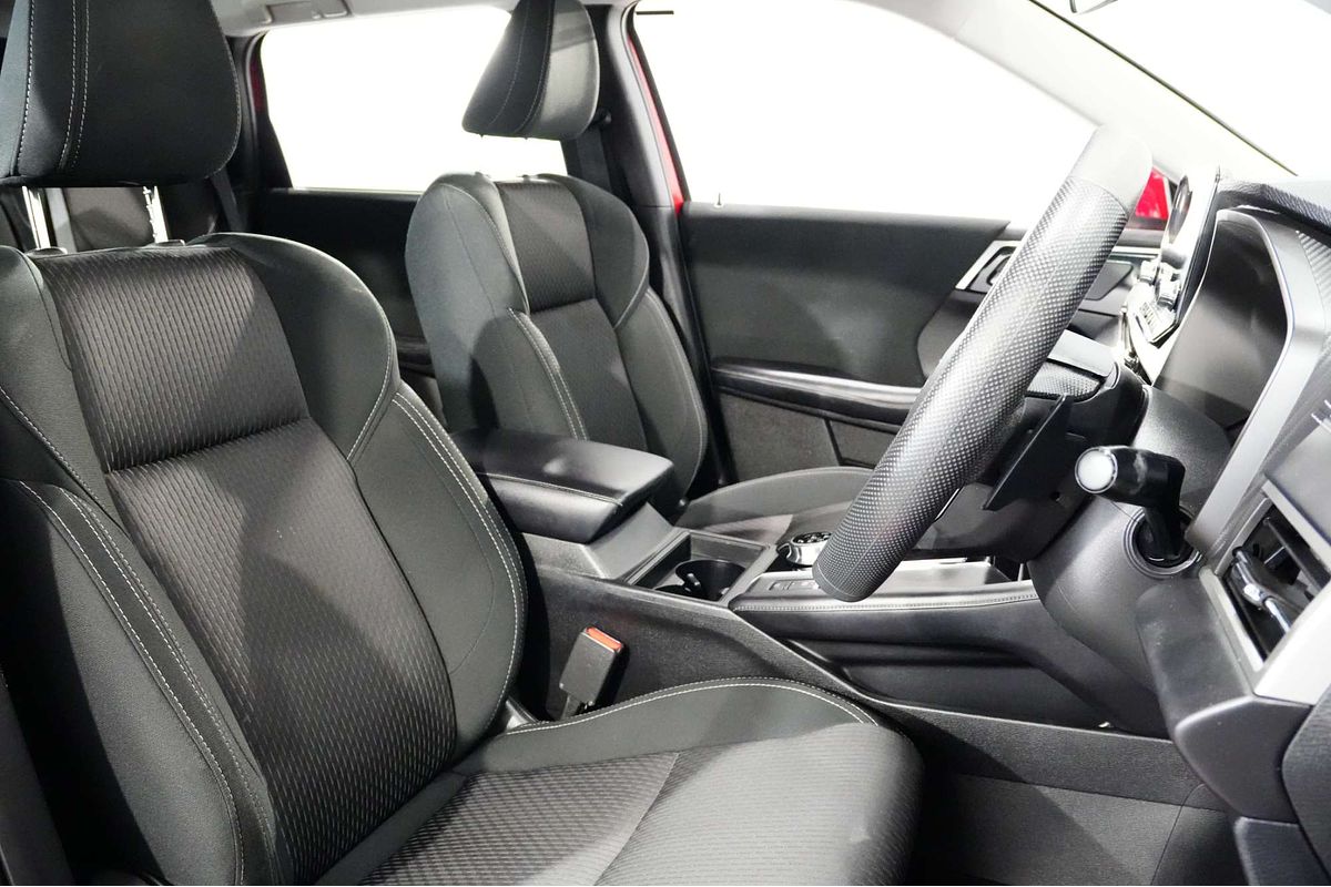 2021 Mitsubishi Outlander ES ZM