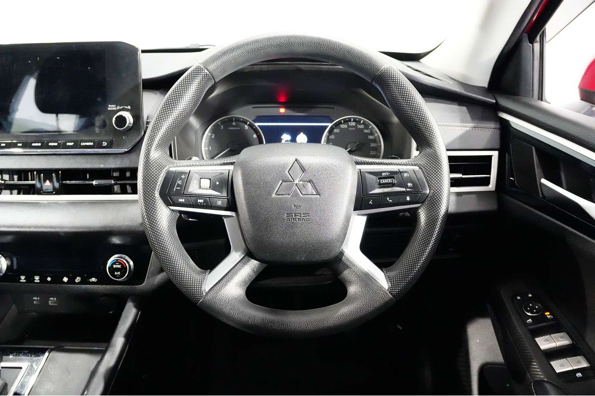 2021 Mitsubishi Outlander ES ZM