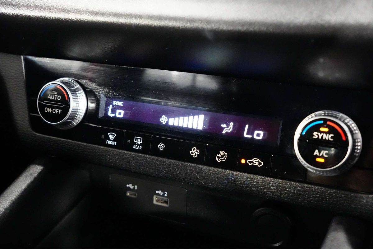 2021 Mitsubishi Outlander ES ZM