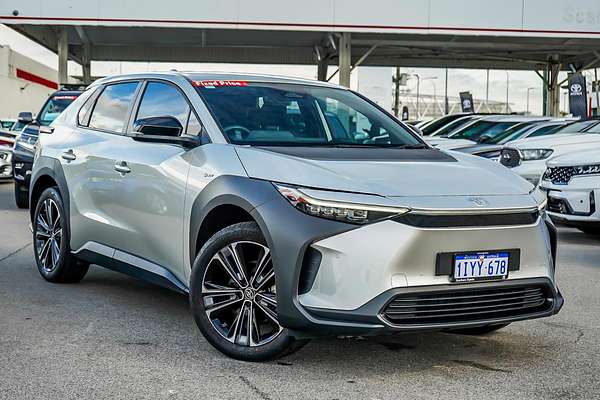 2024 Toyota bZ4X XEAM10R