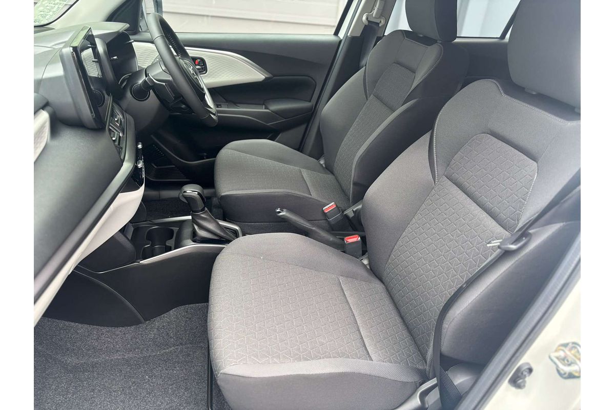 2025 Suzuki Swift Hybrid GLX UZ