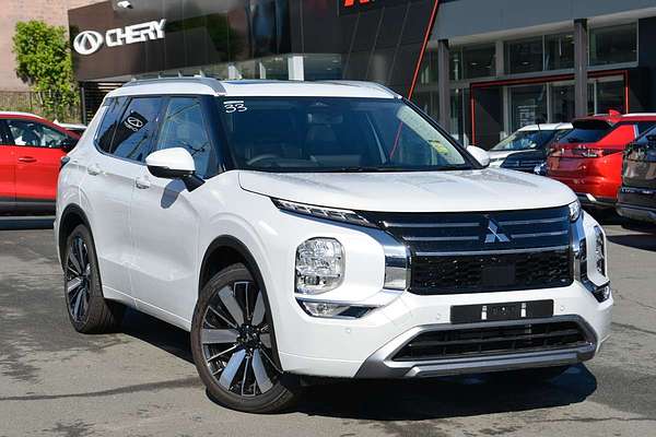 2025 Mitsubishi Outlander Exceed ZM