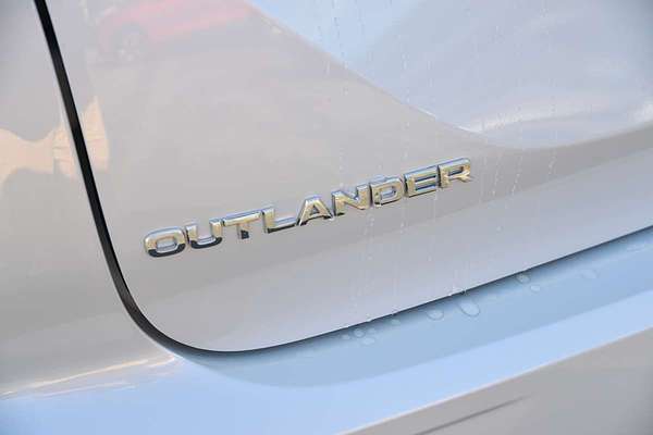 2025 Mitsubishi Outlander Exceed ZM thumb-20