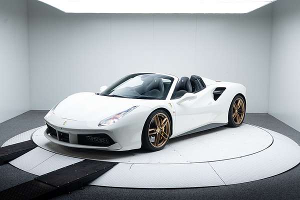 2016 Ferrari 488 Spider F142
