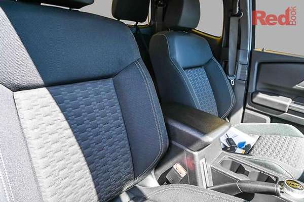 2026 Mitsubishi Triton GLX+ MV 4X4 thumb-1