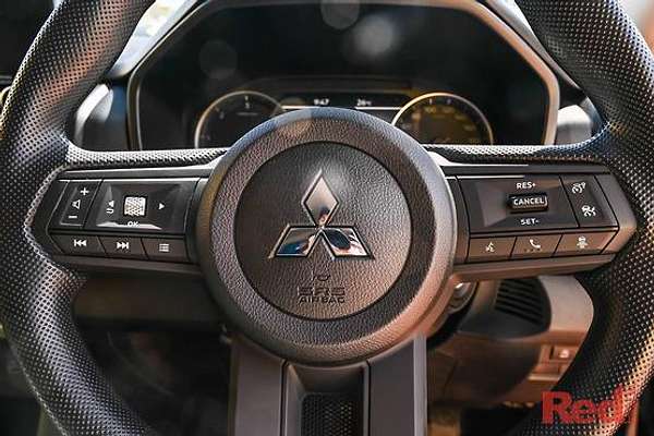 2026 Mitsubishi Triton GLX+ MV 4X4 thumb-7