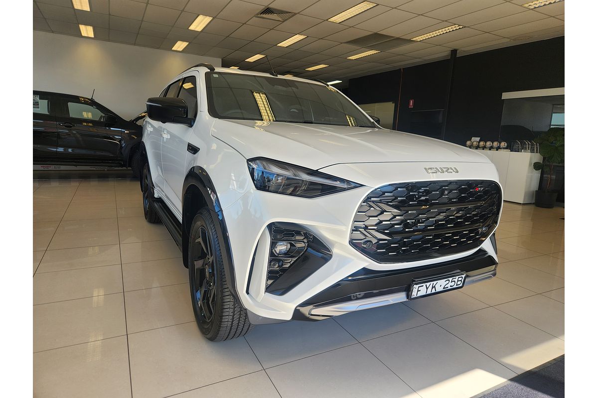 2026 Isuzu MU-X X-TERRAIN