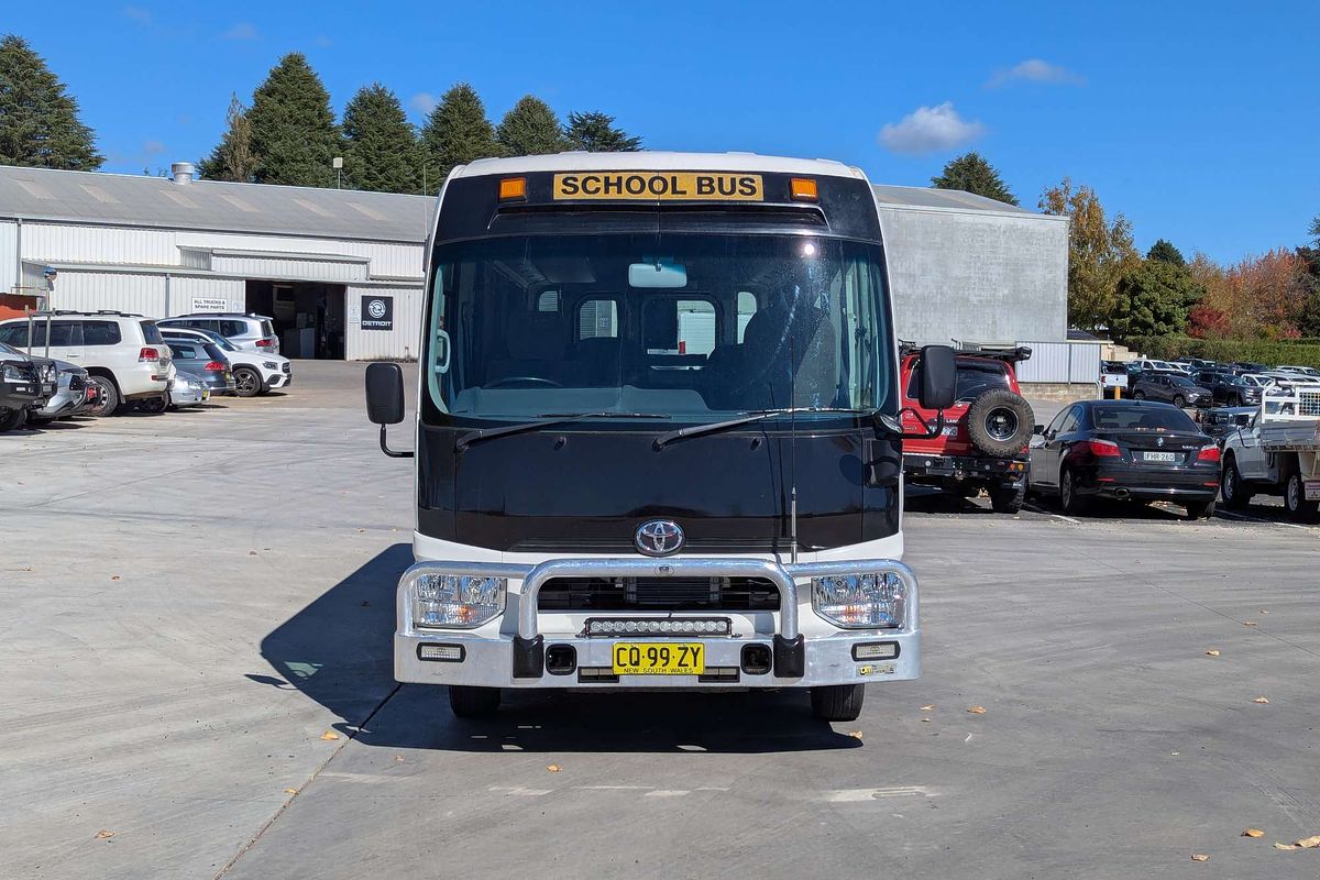 2018 Toyota Coaster Deluxe XZB70R