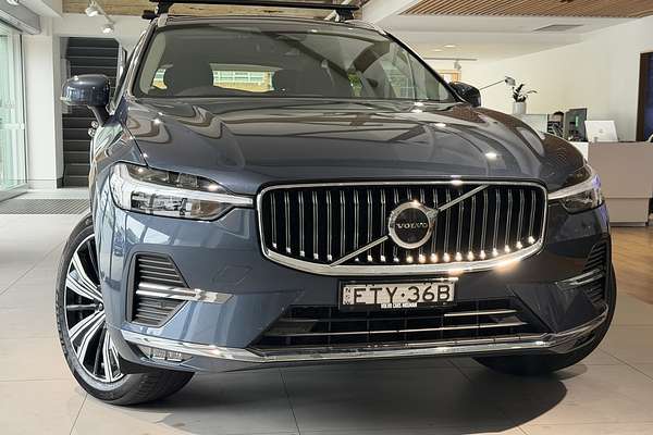 2022 Volvo XC60 B5 Inscription