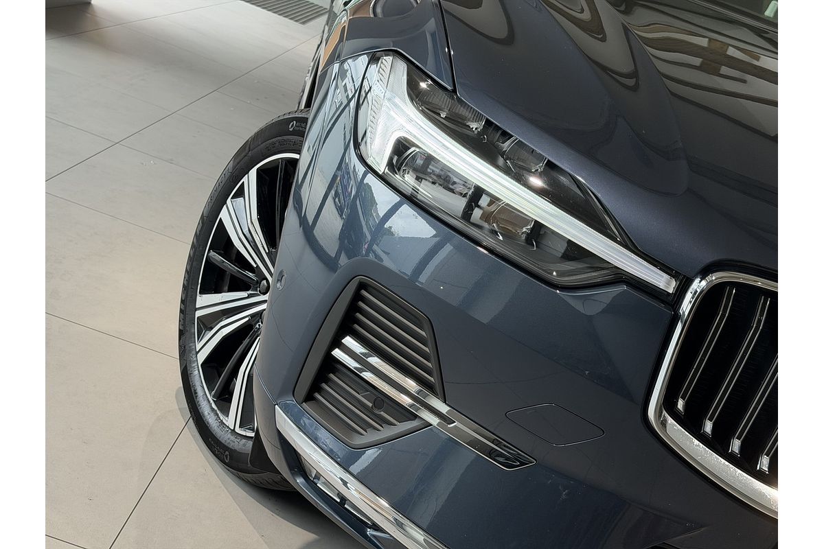 2022 Volvo XC60 B5 Inscription