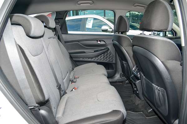 2022 Hyundai Santa Fe Active TM.V4 thumb-8