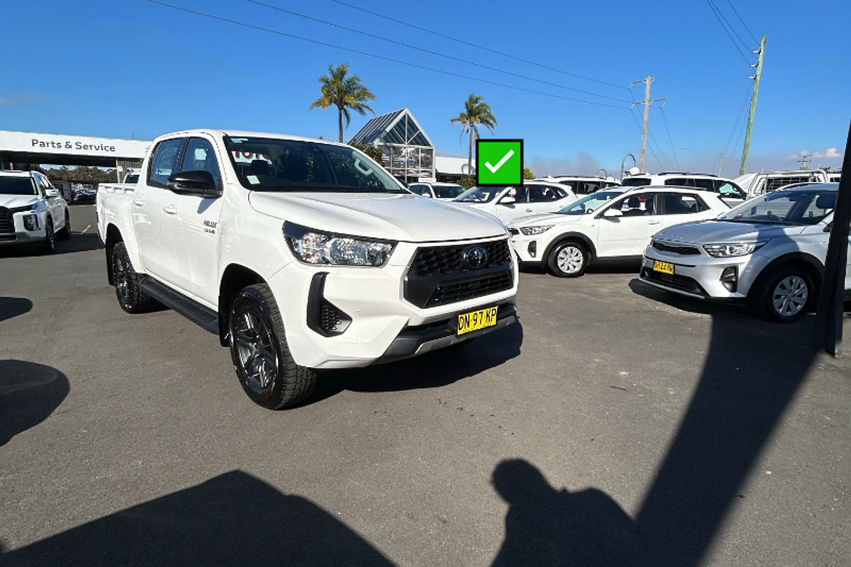 2025 Toyota Hilux SR 48V GUN126R 4X4