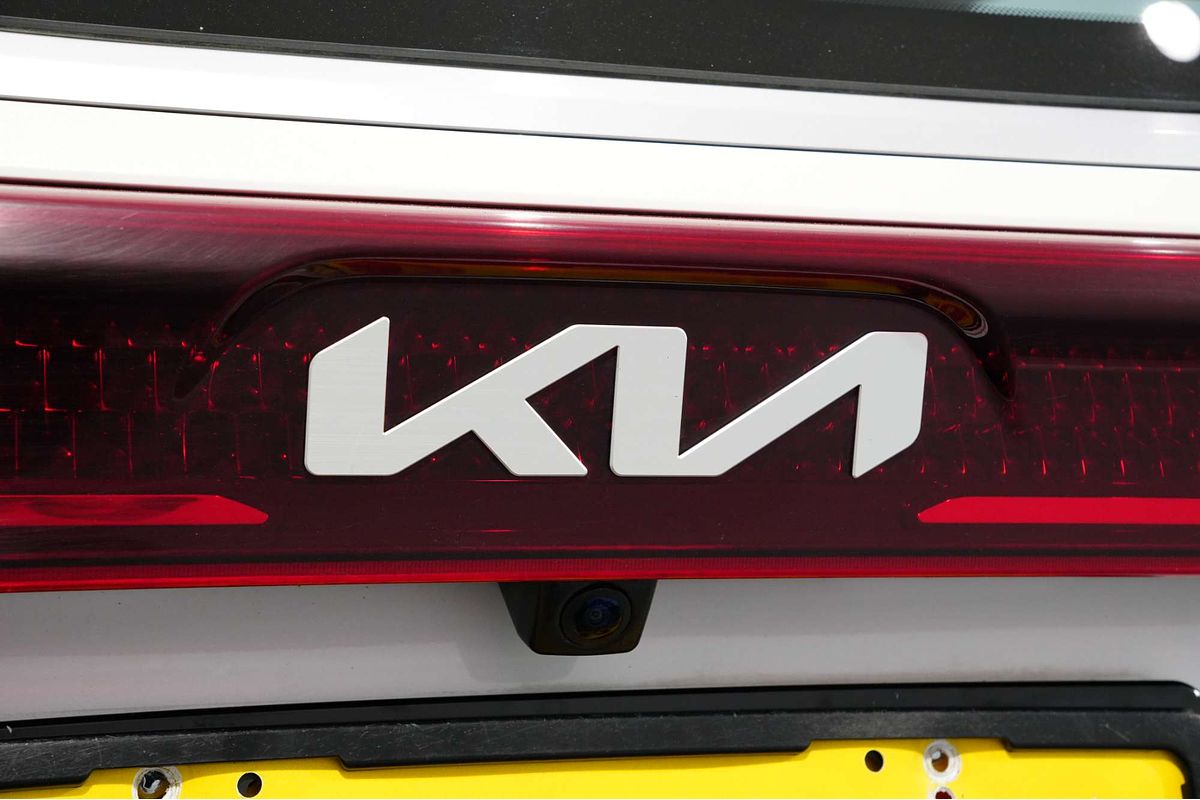2024 Kia Carnival S KA4