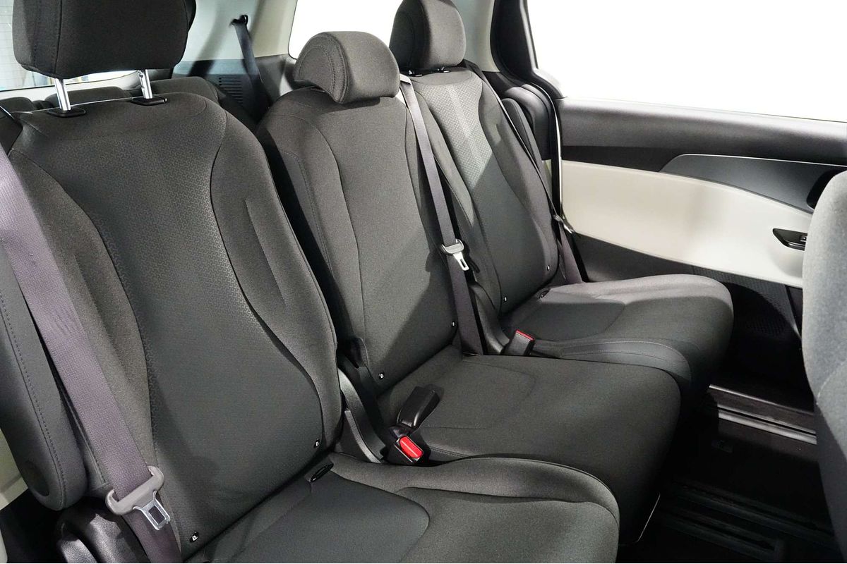 2024 Kia Carnival S KA4