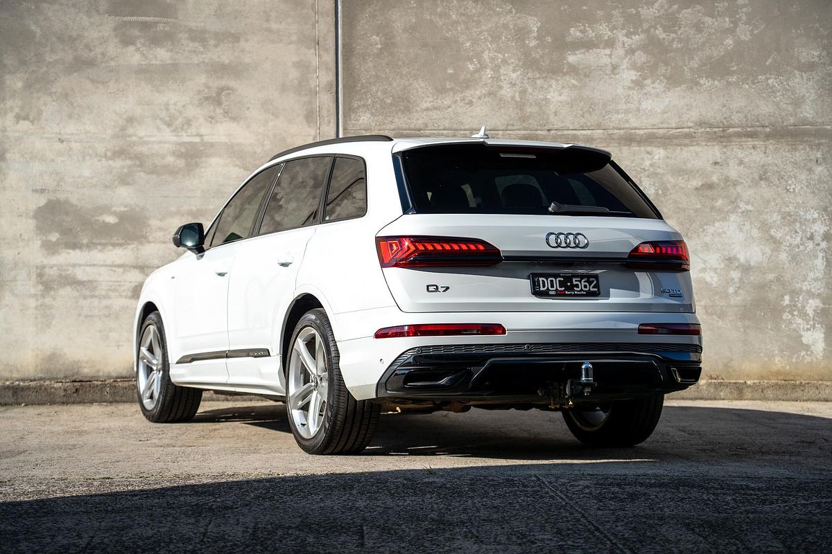 2023 Audi Q7 50 TDI S line 4M