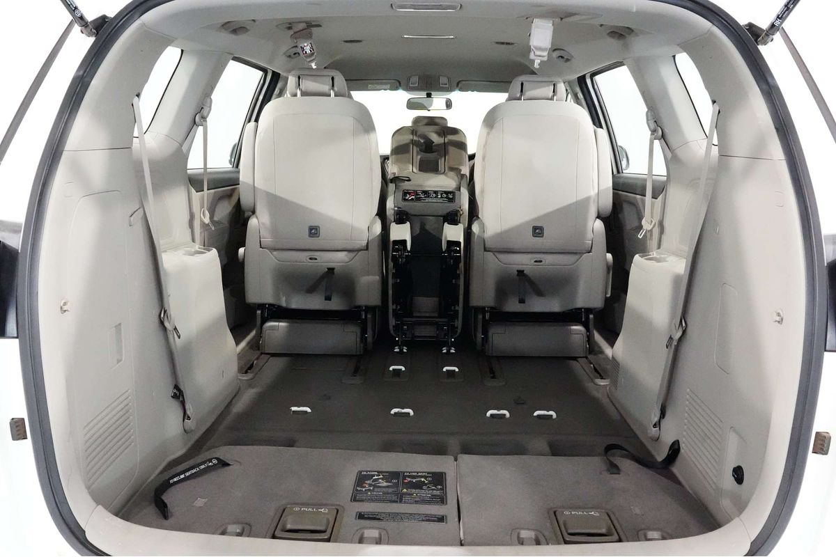 2016 Kia Carnival S YP