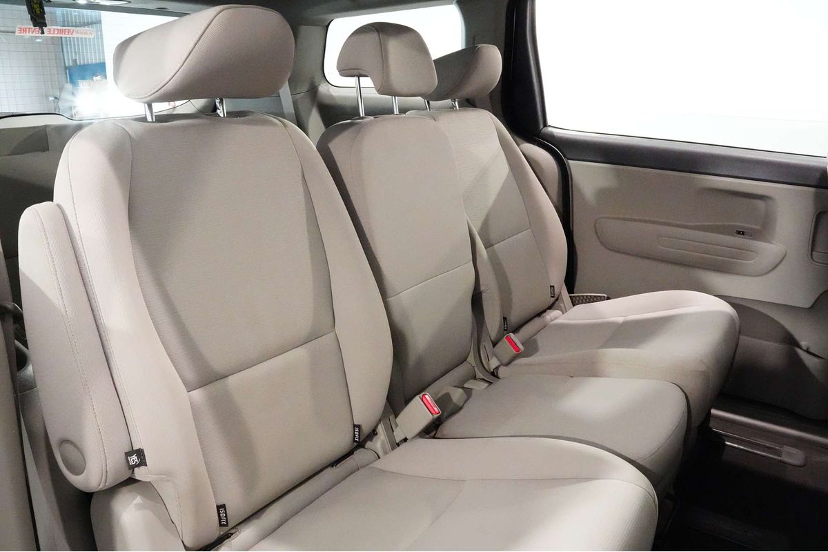 2016 Kia Carnival S YP