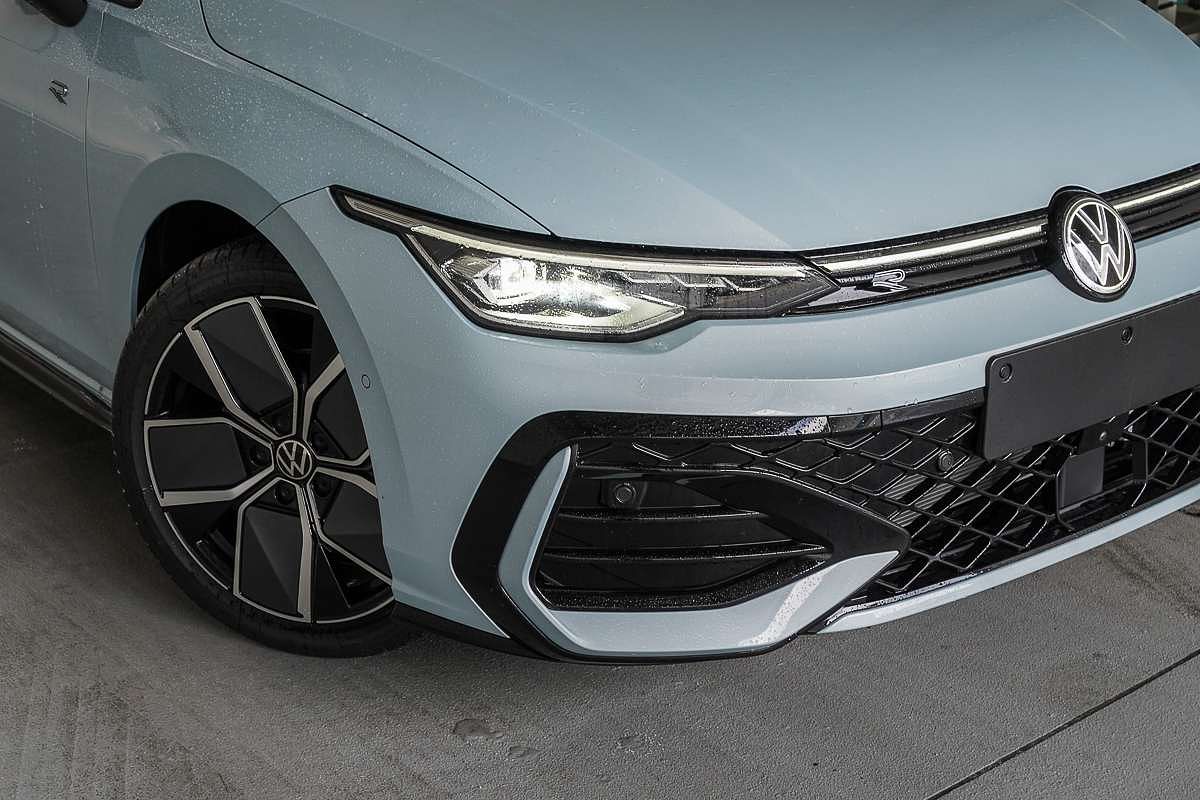 2025 Volkswagen Golf 110TSI R-Line 8.5