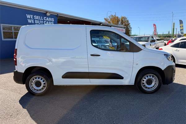 2022 Peugeot Partner City K9 SWB Low Roof