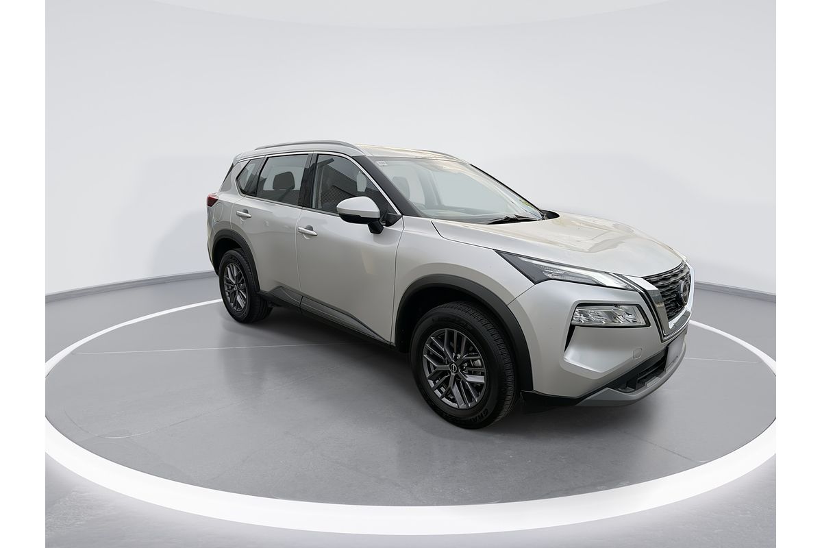 2024 Nissan X-TRAIL ST T33