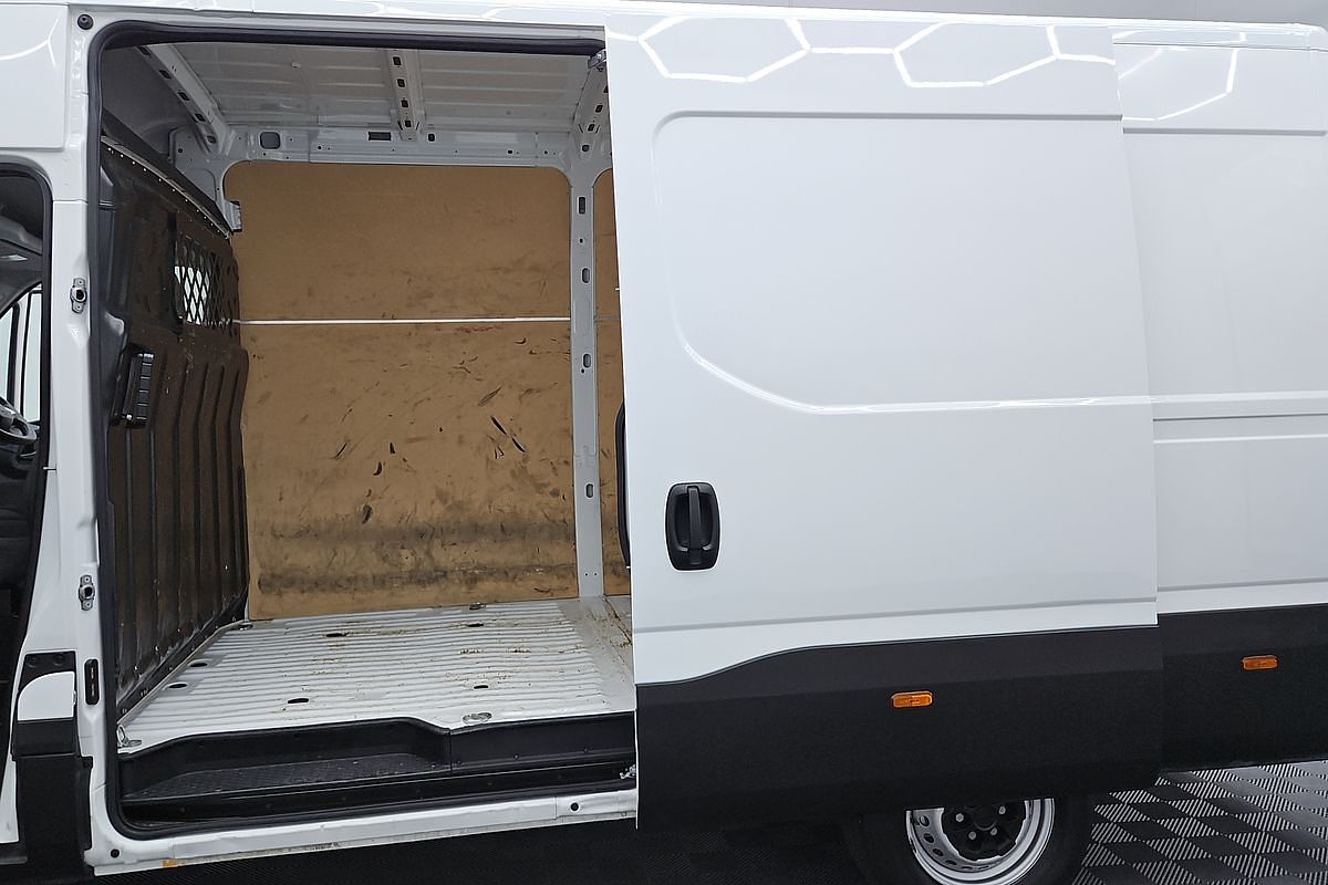 2022 IVECO Daily 35S14V
