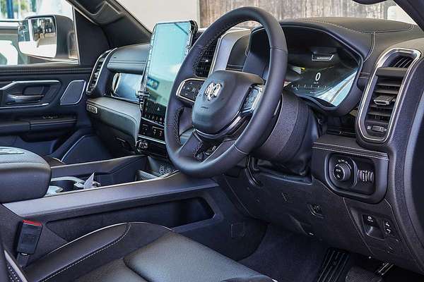 2025 RAM 1500 Laramie Sport Hurricane SO RamBox DT 4X4 SWB