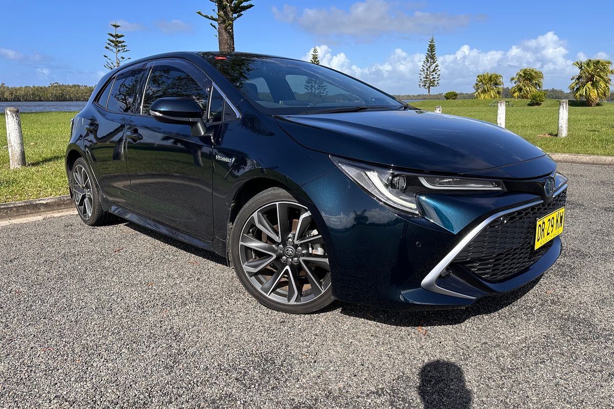 2019 Toyota Corolla ZR Hybrid ZWE211R