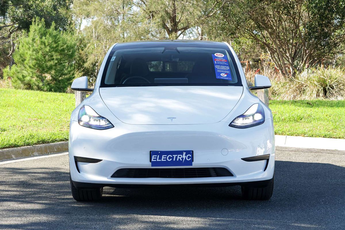 2022 Tesla Model Y Rear-Wheel Drive