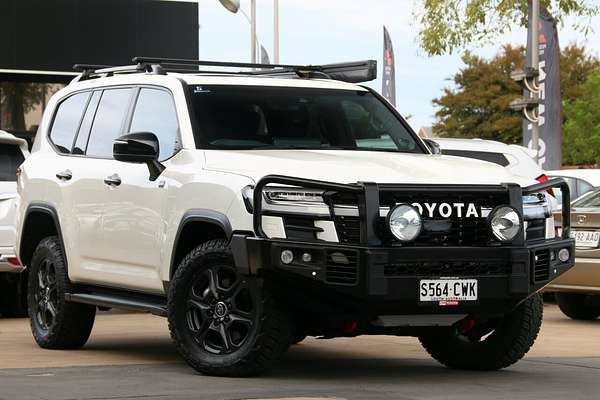 2023 Toyota Landcruiser GR Sport FJA300R