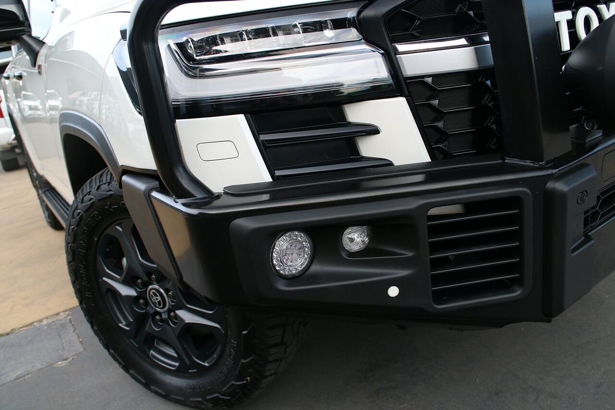 2023 Toyota Landcruiser GR Sport FJA300R
