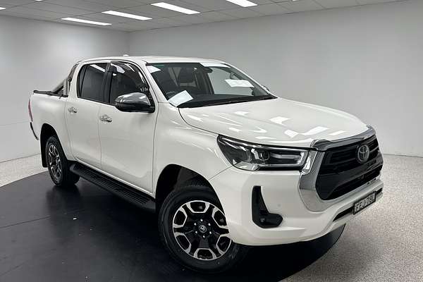2023 Toyota Hilux SR5 GUN126R 4X4